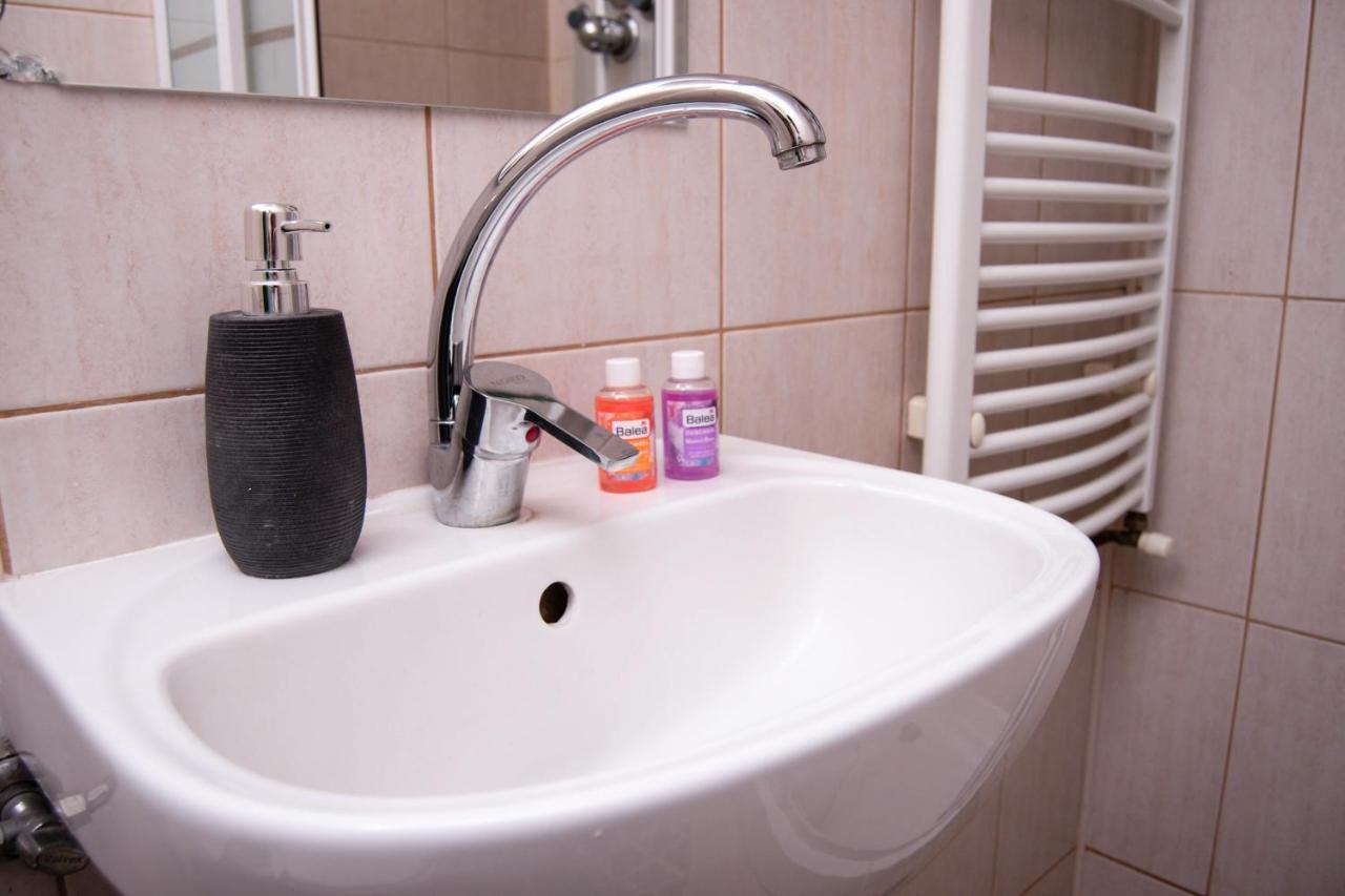 Butterfly Apartment-Hidden Gem In The Heart Of Targu Mures Ngoại thất bức ảnh