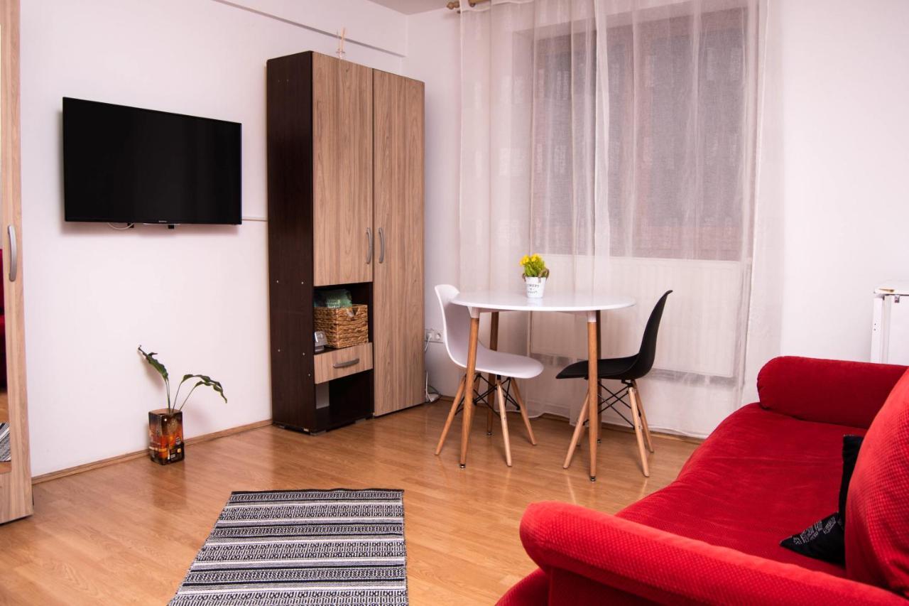 Butterfly Apartment-Hidden Gem In The Heart Of Targu Mures Ngoại thất bức ảnh